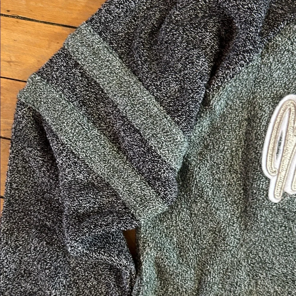 NWT Pressbox Michigan State Blue and Gray Crewneck Sweater - Picture 4 of 9